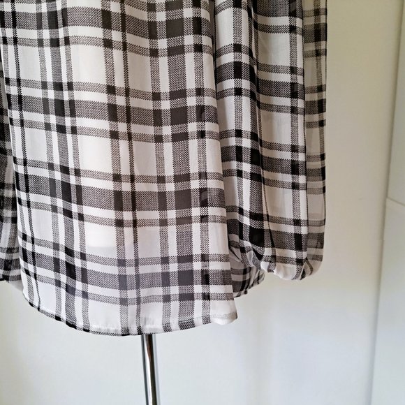Lane Bryant Plaid Top Long Sleeve Size 14 Tie Neckline Great Condition - Picture 10 of 12